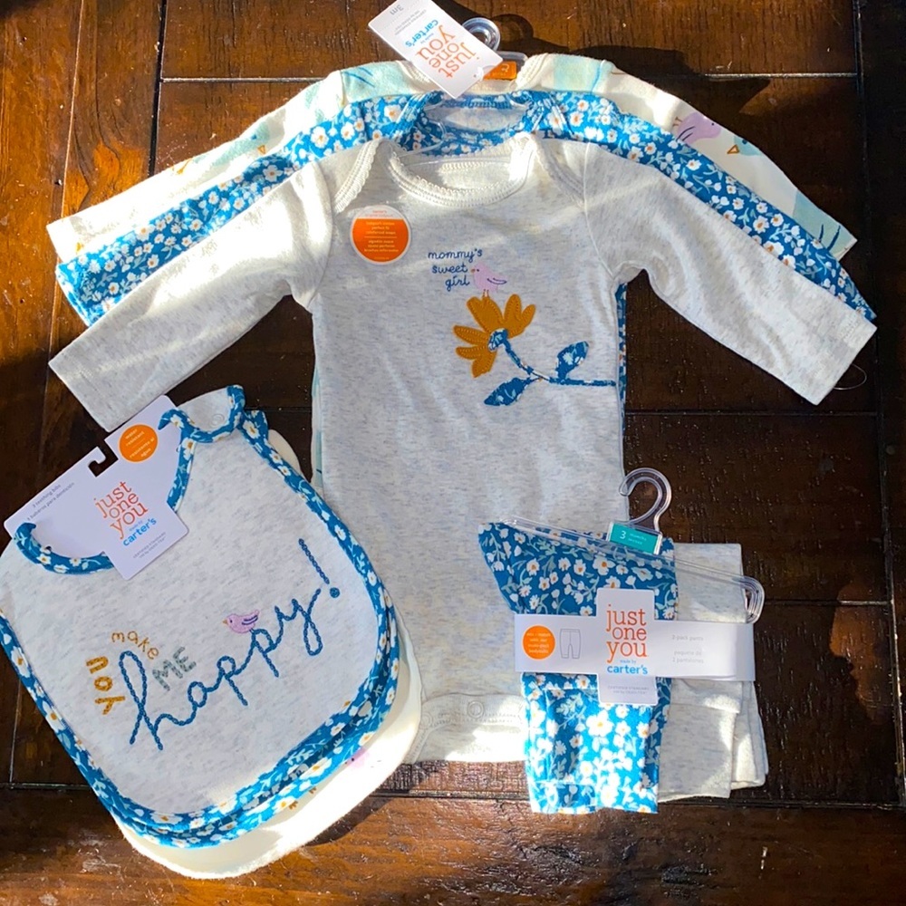Carter’s Onesie pants, Bibs Matching Bundle set- NWT - Picture 8 of 8